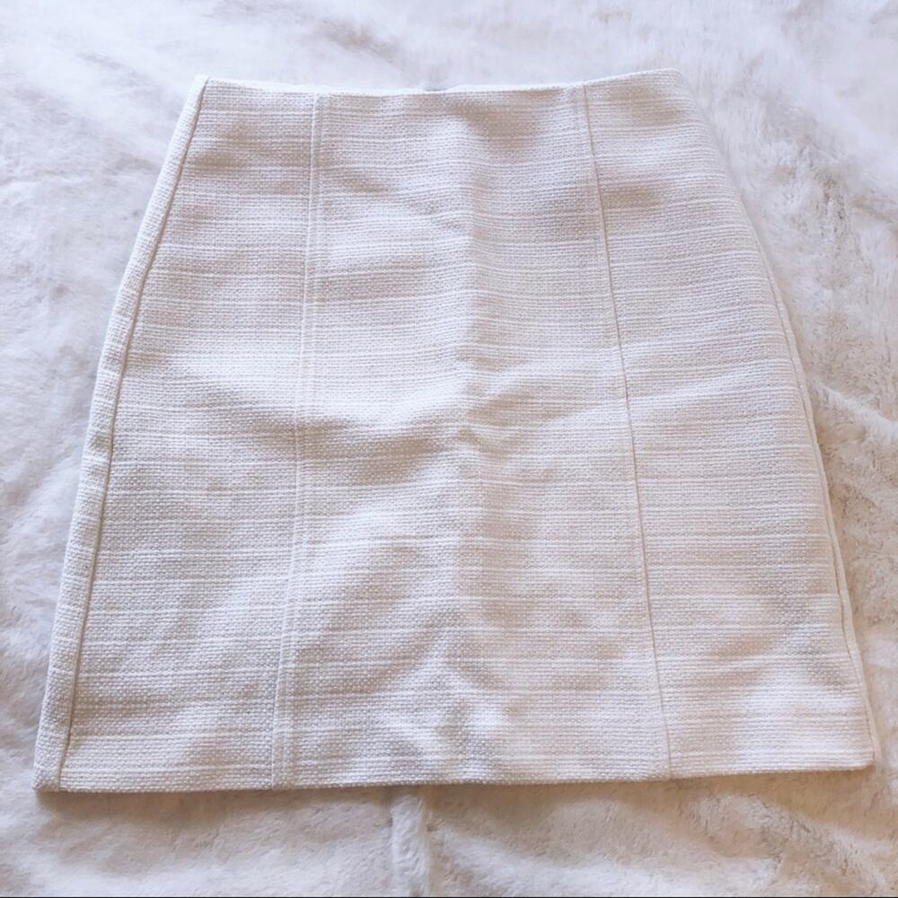 LOFT White Mini Pencil Zip Skirt - Picture 2 of 9